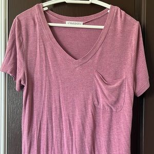 Blush V-neck with pocket